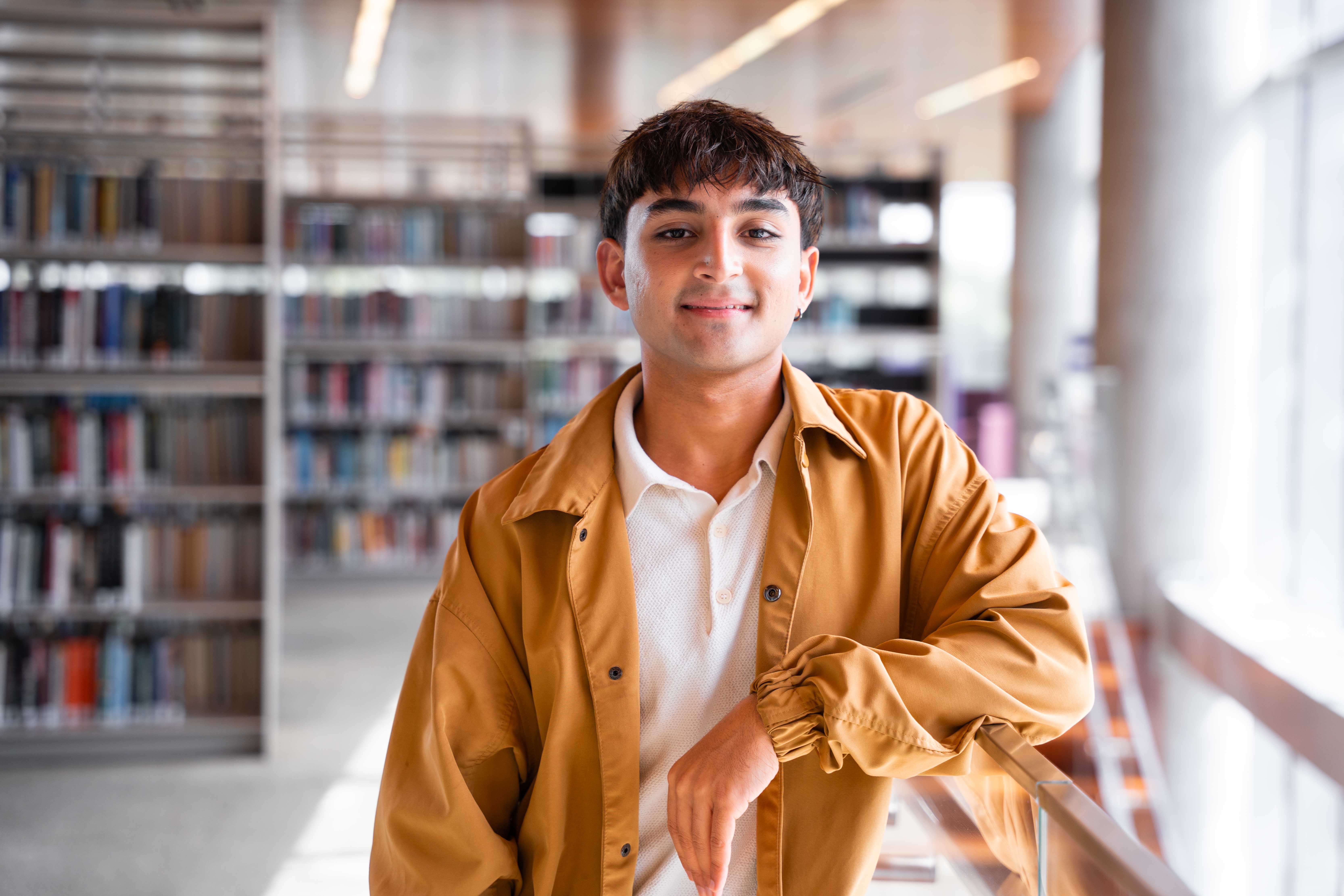 A Dean’s Scholar and student leader, Sashreek Garg has explored media, politics, and global issues through research fellowships, international programs, and hands-on experiences from Cambodia to Belgium